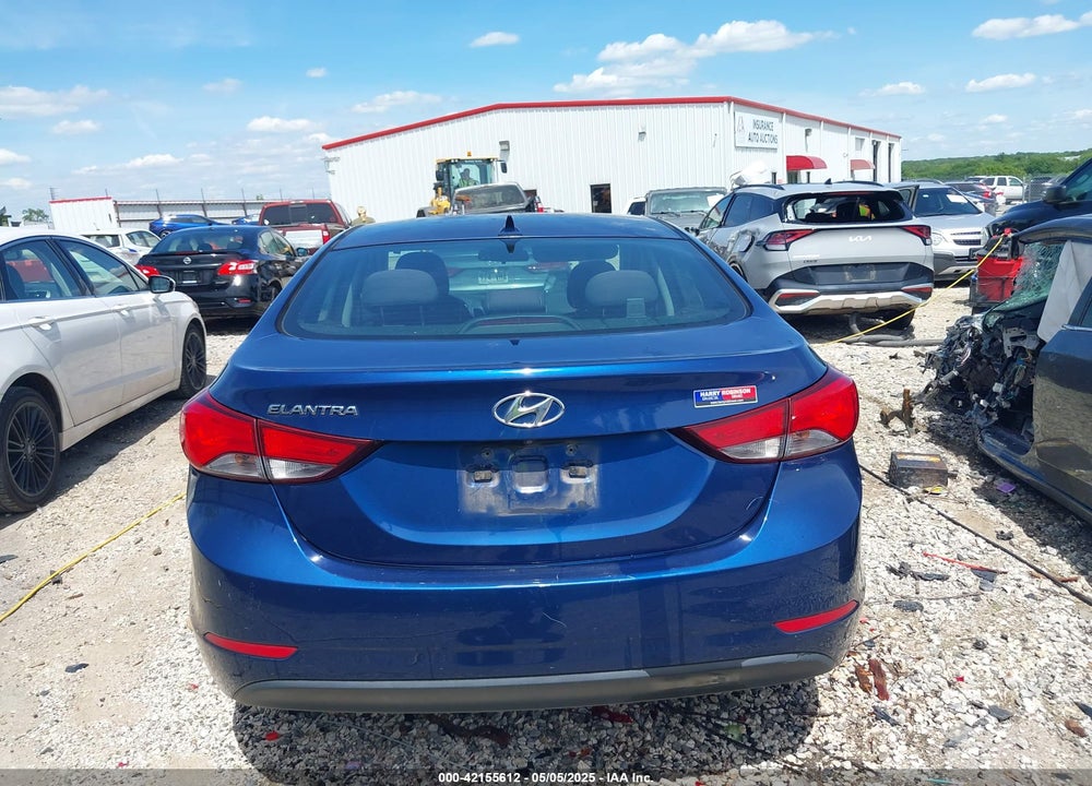2015 HYUNDAI ELANTRA VIN: 5NPDH4AE7FH592603