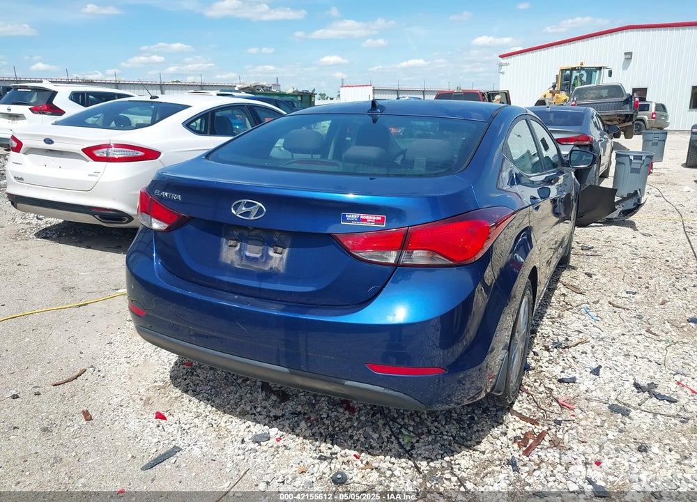 2015 HYUNDAI ELANTRA VIN: 5NPDH4AE7FH592603