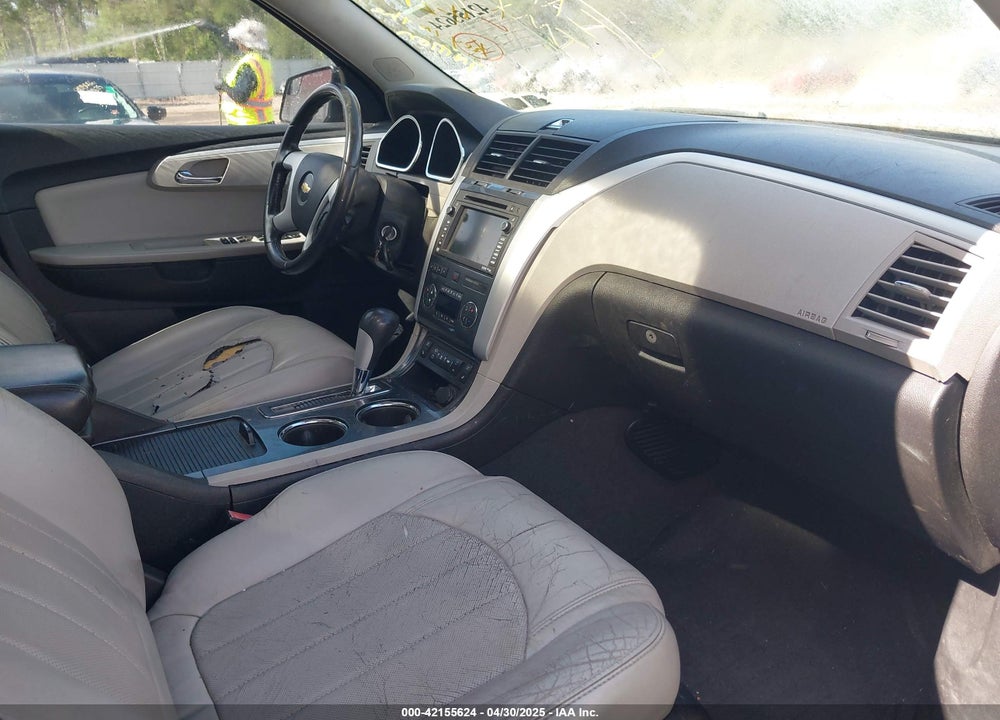 2011 CHEVROLET TRAVERSE LTZ VIN: 1GNKVLED9BJ392357