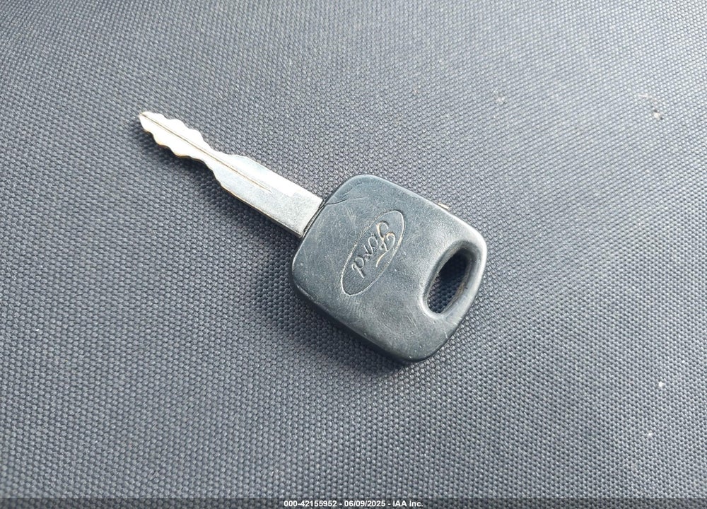 1999 FORD F-150 VIN: 1FTZF1722XNB42415