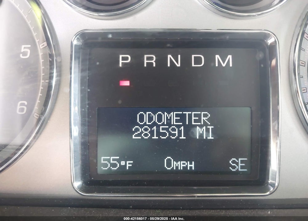 2010 CADILLAC ESCALADE LUXURY VIN: 1GYUKBEFXAR101977