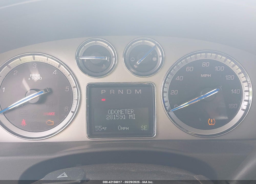 2010 CADILLAC ESCALADE LUXURY VIN: 1GYUKBEFXAR101977