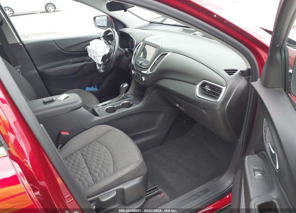 2019 CHEVROLET EQUINOX VIN: 3GNAXKEV8KS674187