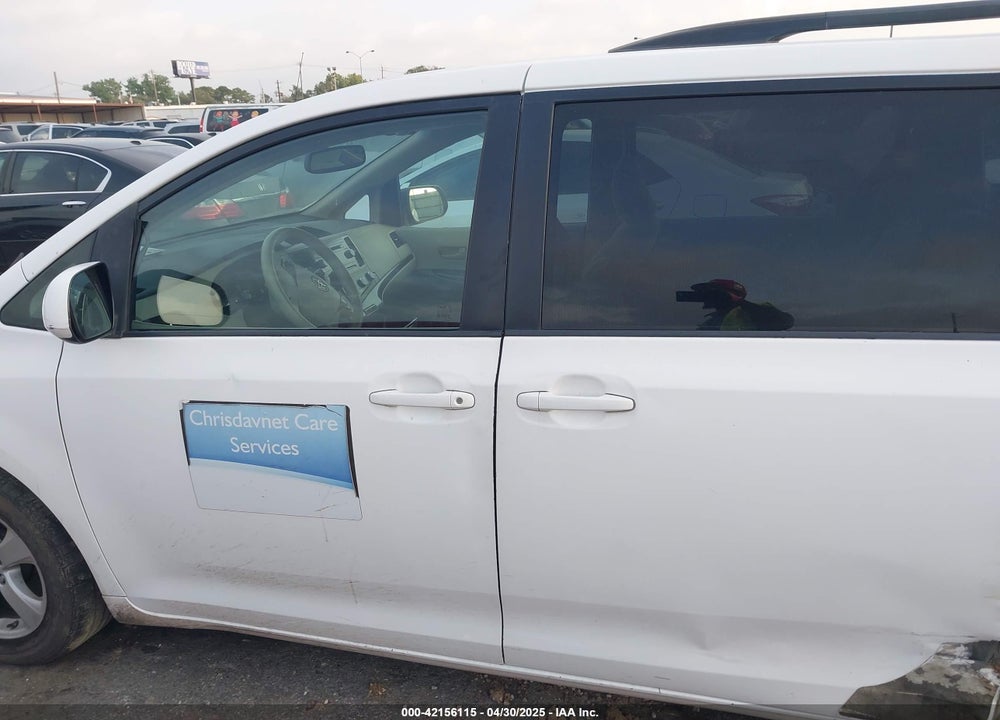 2011 TOYOTA SIENNA LE V6 VIN: 5TDKK3DC3BS101512