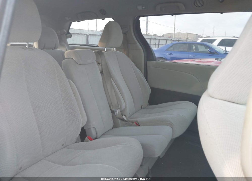 2011 TOYOTA SIENNA LE V6 VIN: 5TDKK3DC3BS101512