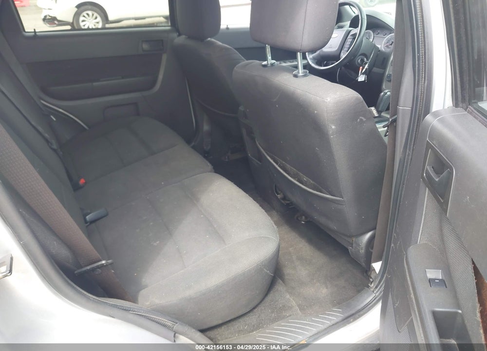 2009 FORD ESCAPE VIN: 1FMCU93GX9KB86707