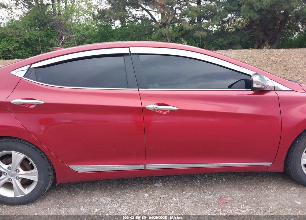 2016 HYUNDAI ELANTRA VIN: 5NPDH4AE7GH776196