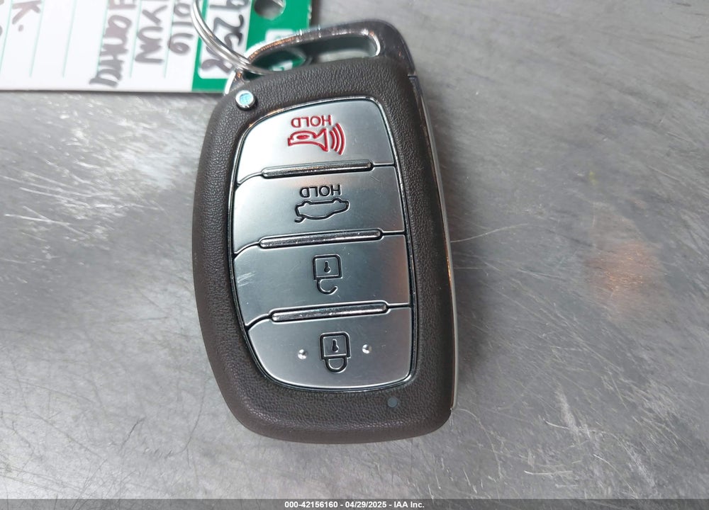 2016 HYUNDAI ELANTRA VIN: 5NPDH4AE7GH776196