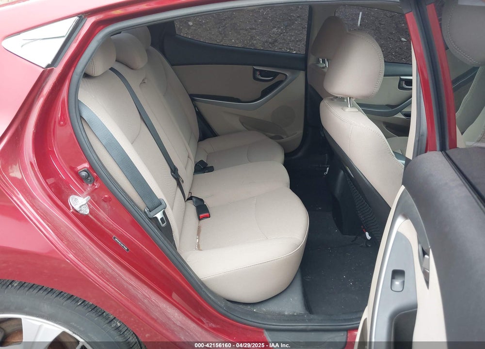 2016 HYUNDAI ELANTRA VIN: 5NPDH4AE7GH776196