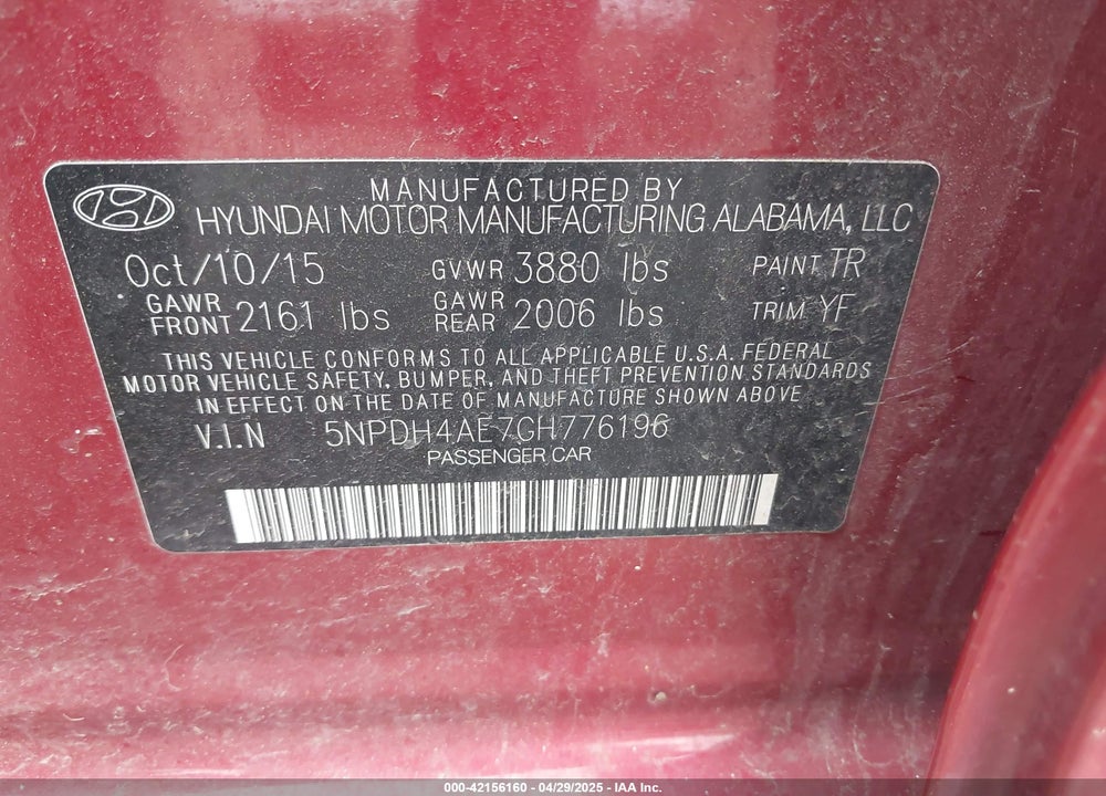 2016 HYUNDAI ELANTRA VIN: 5NPDH4AE7GH776196