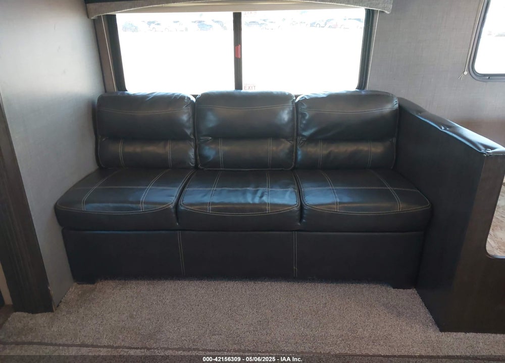 2020 TRAI RUNNER 28RE VIN: 5SFEB3226LE421256