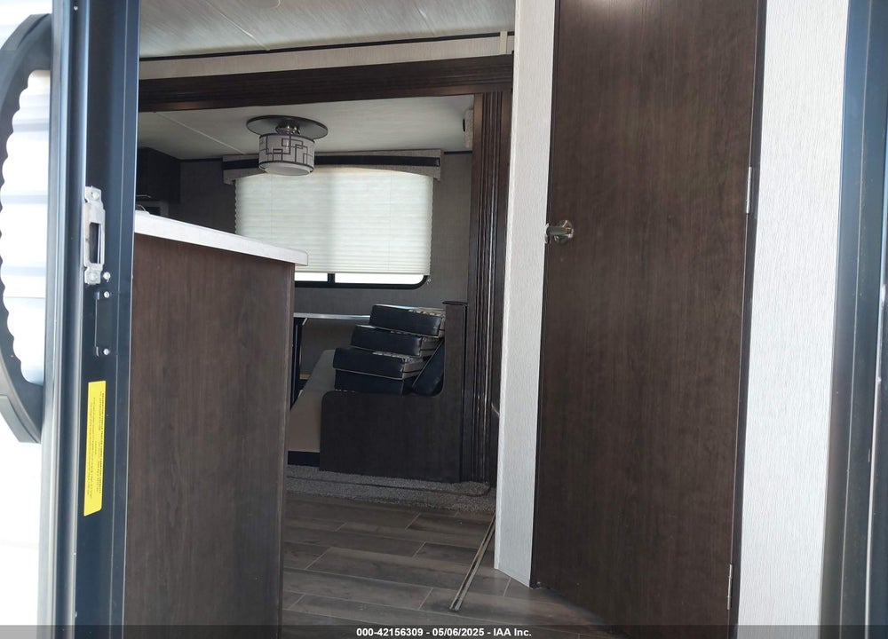 2020 TRAI RUNNER 28RE VIN: 5SFEB3226LE421256