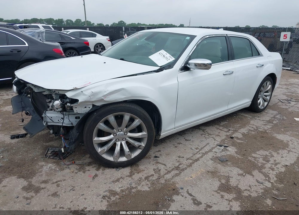 2019 CHRYSLER 300 VIN: 2C3CCAEG1KH536281