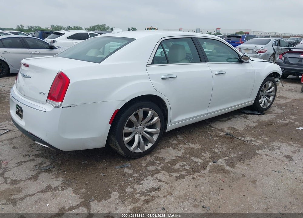 2019 CHRYSLER 300 VIN: 2C3CCAEG1KH536281
