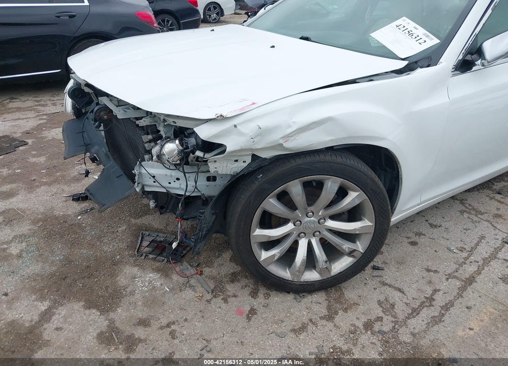2019 CHRYSLER 300 VIN: 2C3CCAEG1KH536281