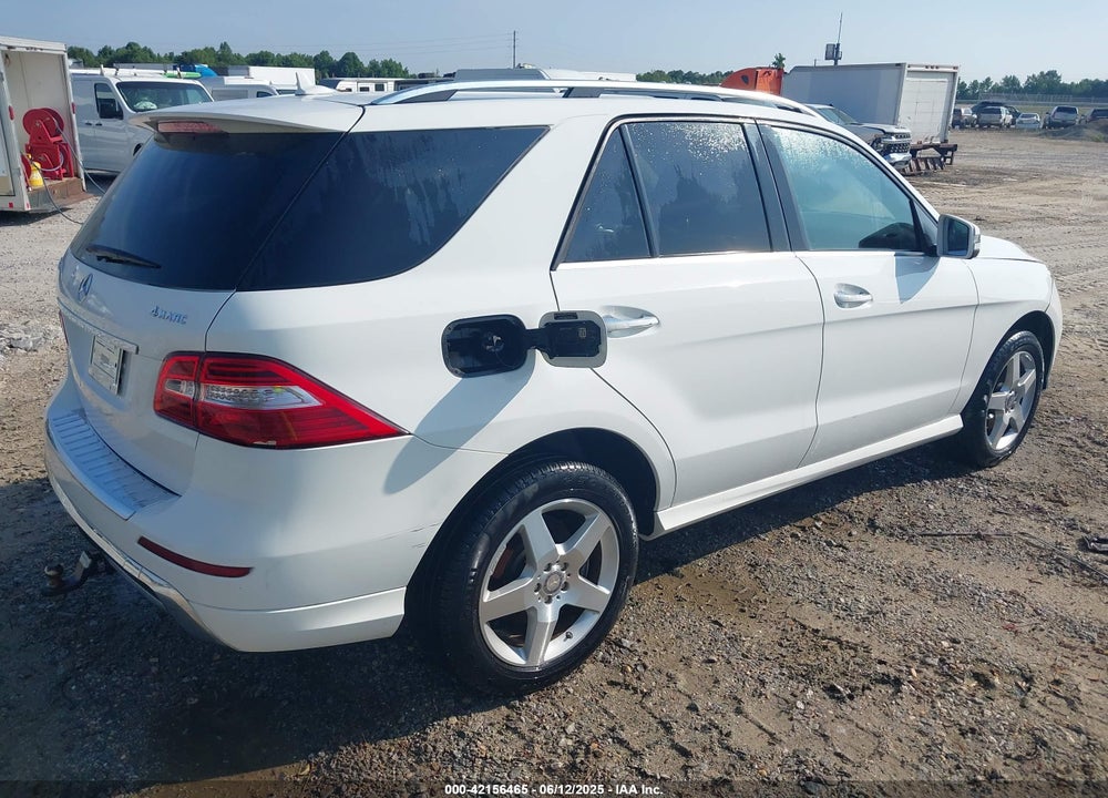 2015 MERCEDES-BENZ ML 350 4MATIC VIN: 4JGDA5HB8FA555696