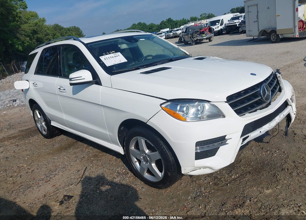 2015 MERCEDES-BENZ ML 350 4MATIC VIN: 4JGDA5HB8FA555696