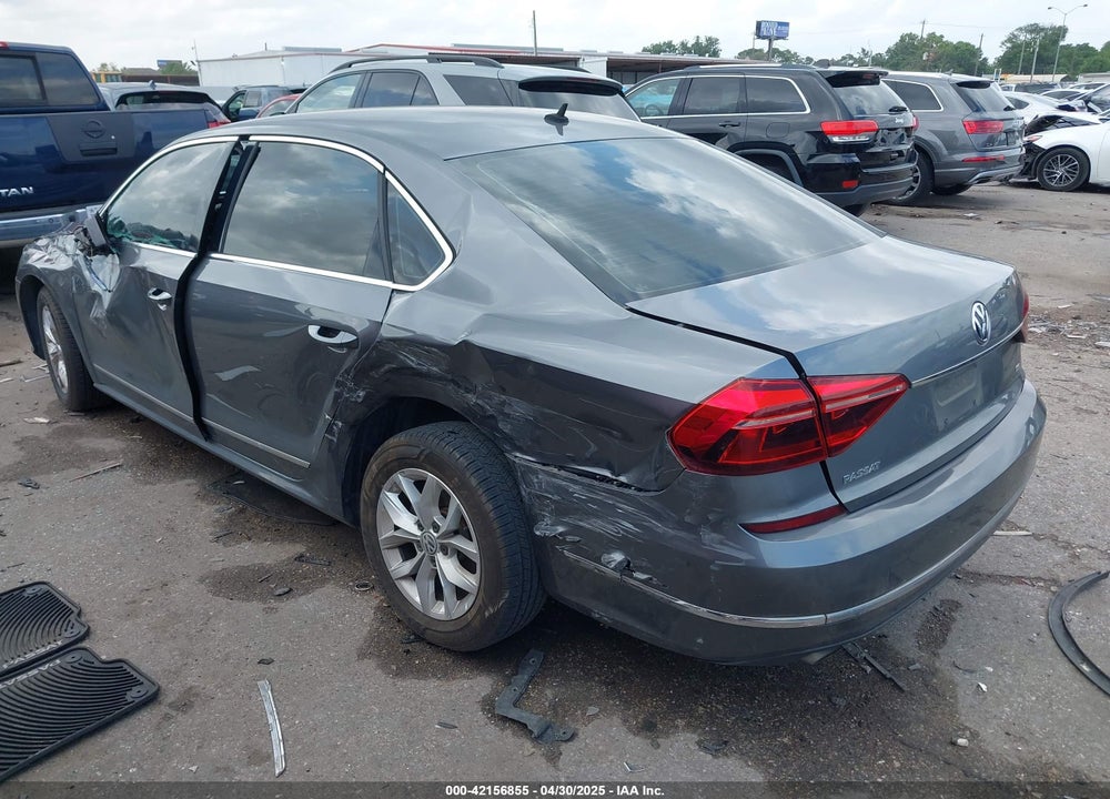 2017 VOLKSWAGEN PASSAT VIN: 1VWAT7A31HC073446