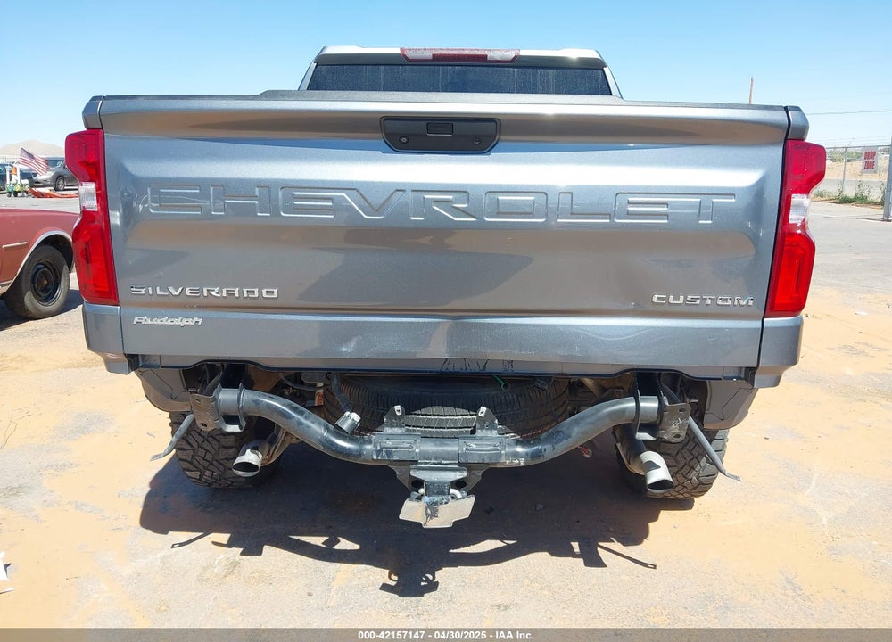 2021 CHEVROLET SILVERADO 1500 4WD SHORT BED CUSTOM TRAIL BOSS VIN: 1GCPYCEFXMZ246125