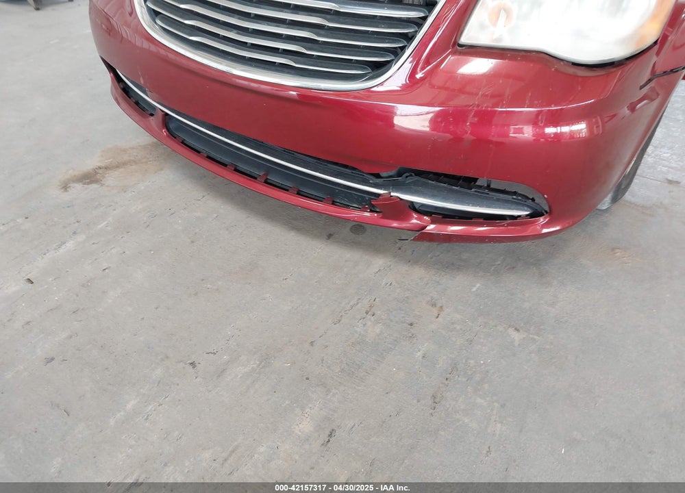2014 CHRYSLER TOWN & COUNTRY TOURING VIN: 2C4RC1BGXER393811
