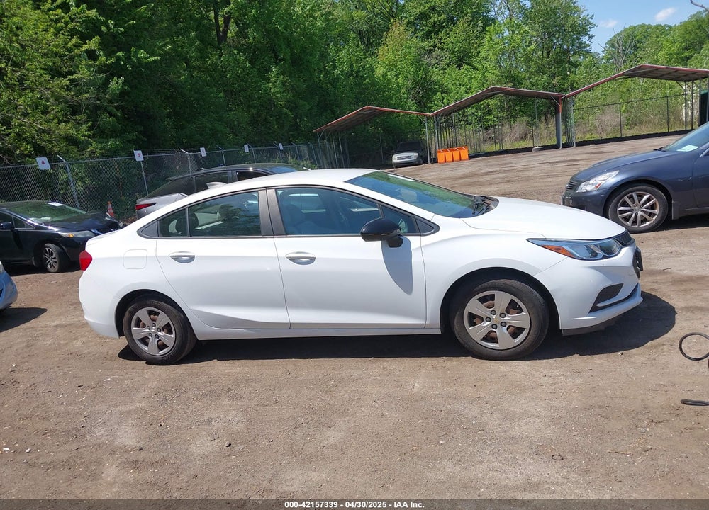 2018 CHEVROLET CRUZE VIN: 1G1BB5SM6J7117261