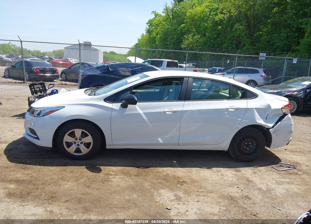 2018 CHEVROLET CRUZE VIN: 1G1BB5SM6J7117261