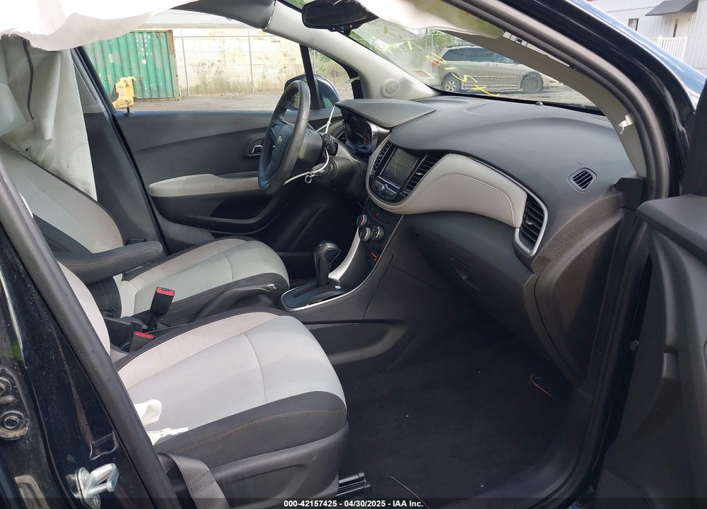 2020 CHEVROLET TRAX FWD LS VIN: 3GNCJKSB8LL226077
