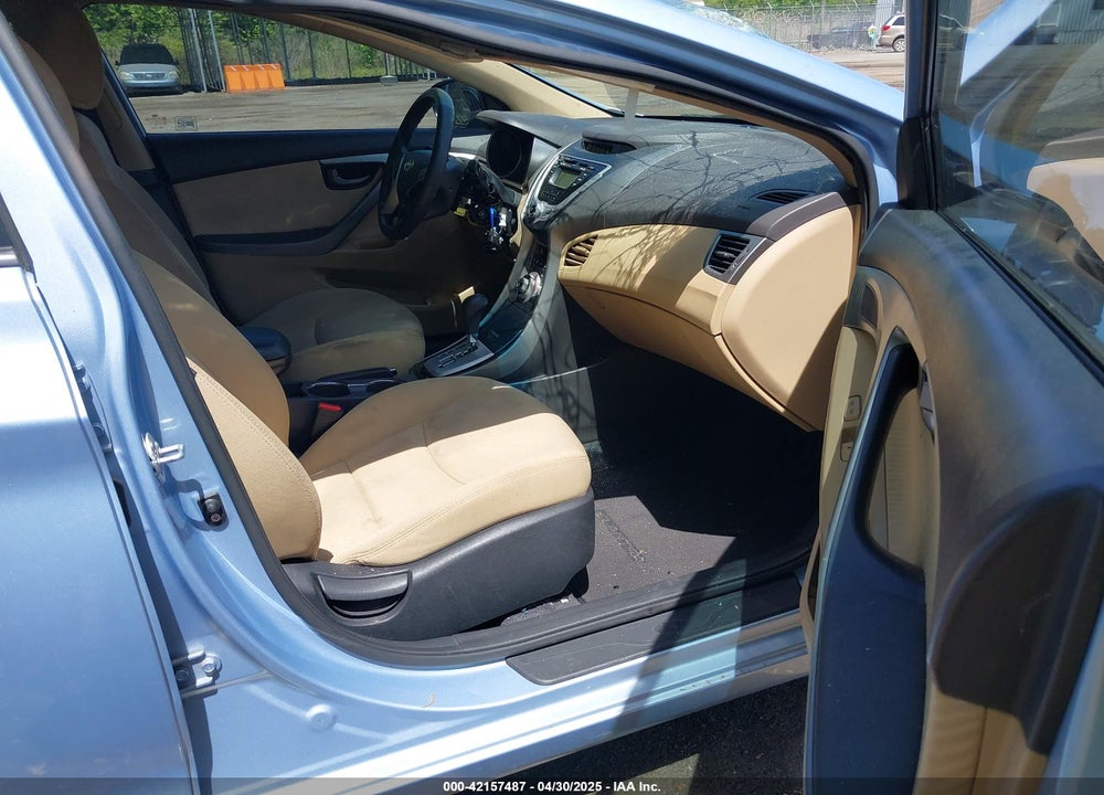 2012 HYUNDAI ELANTRA VIN: KMHDH4AE5CU354312
