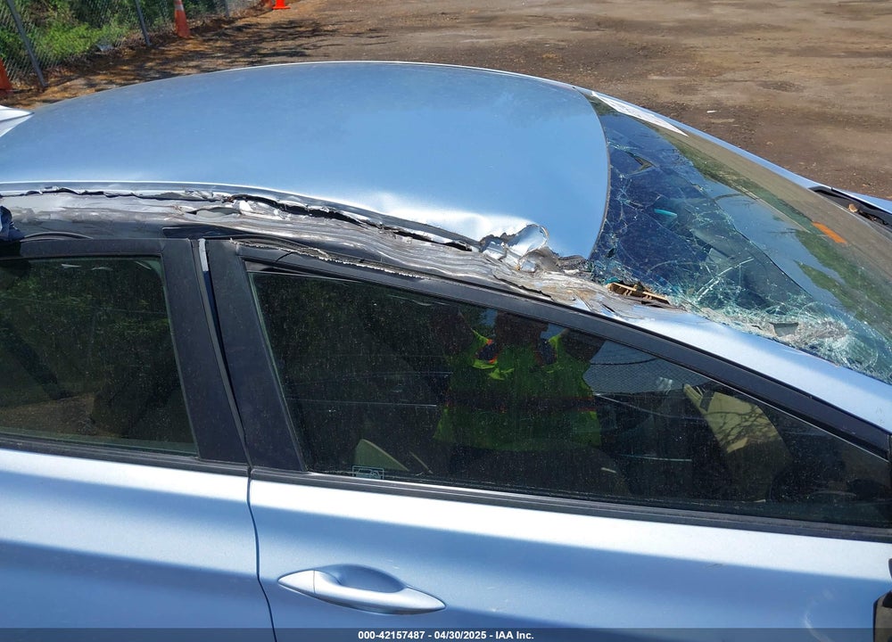 2012 HYUNDAI ELANTRA VIN: KMHDH4AE5CU354312
