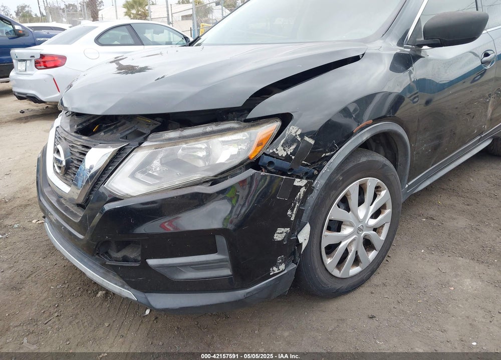 2017 NISSAN ROGUE VIN: JN8AT2MT2HW135702