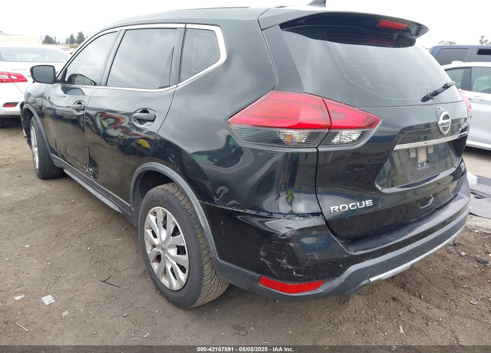 2017 NISSAN ROGUE VIN: JN8AT2MT2HW135702