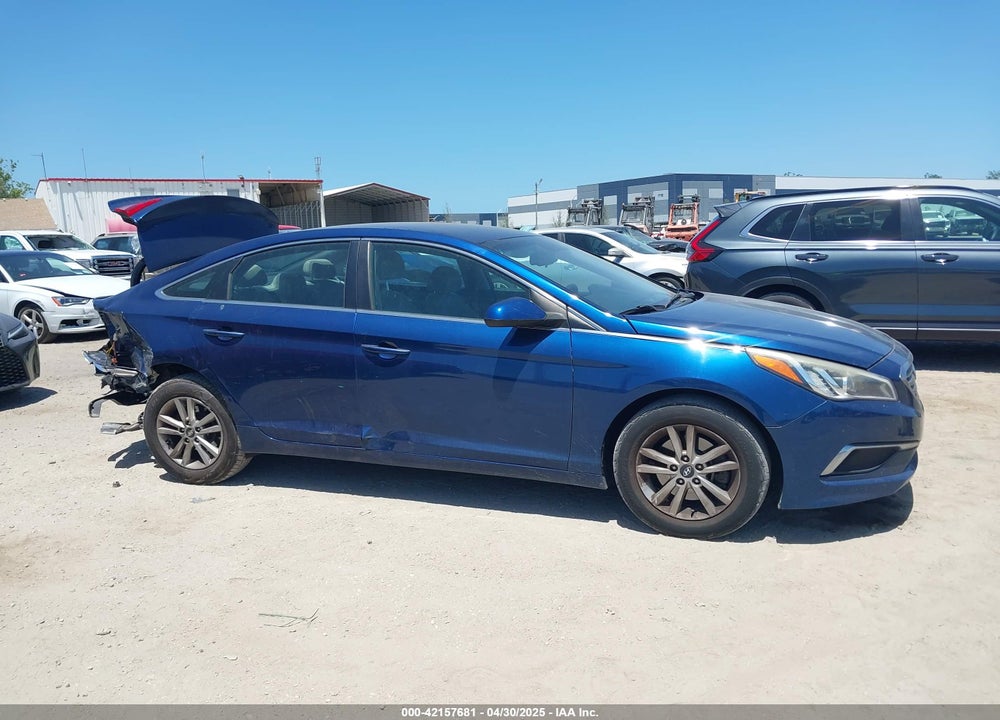 2016 HYUNDAI SONATA VIN: 5NPE24AF0GH332656