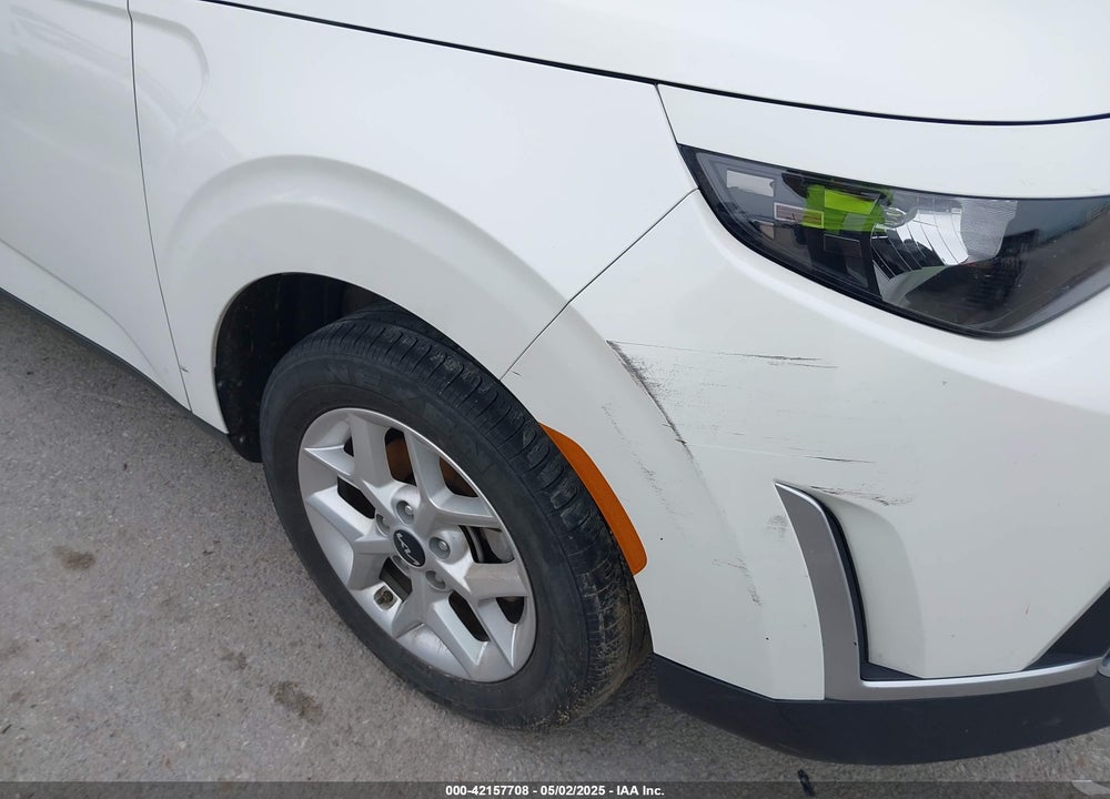 2023 KIA SOUL VIN: KNDJ23AU5P7880163