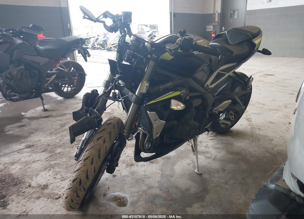 2022 TRIUMPH MOTORCYCLE STREET TRIPLE RS VIN: SMTA554S6NTAV0507