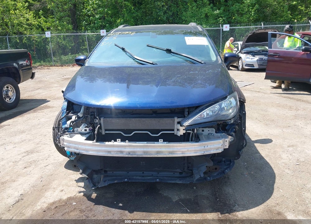 2020 CHRYSLER VOYAGER VIN: 2C4RC1DGXLR198575