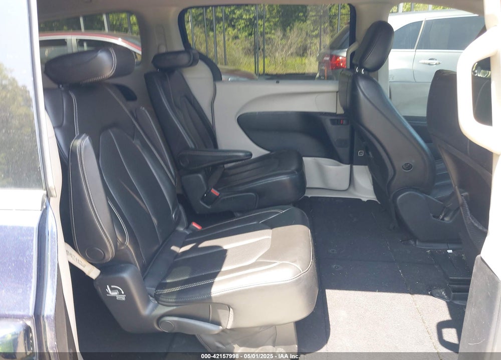 2020 CHRYSLER VOYAGER VIN: 2C4RC1DGXLR198575