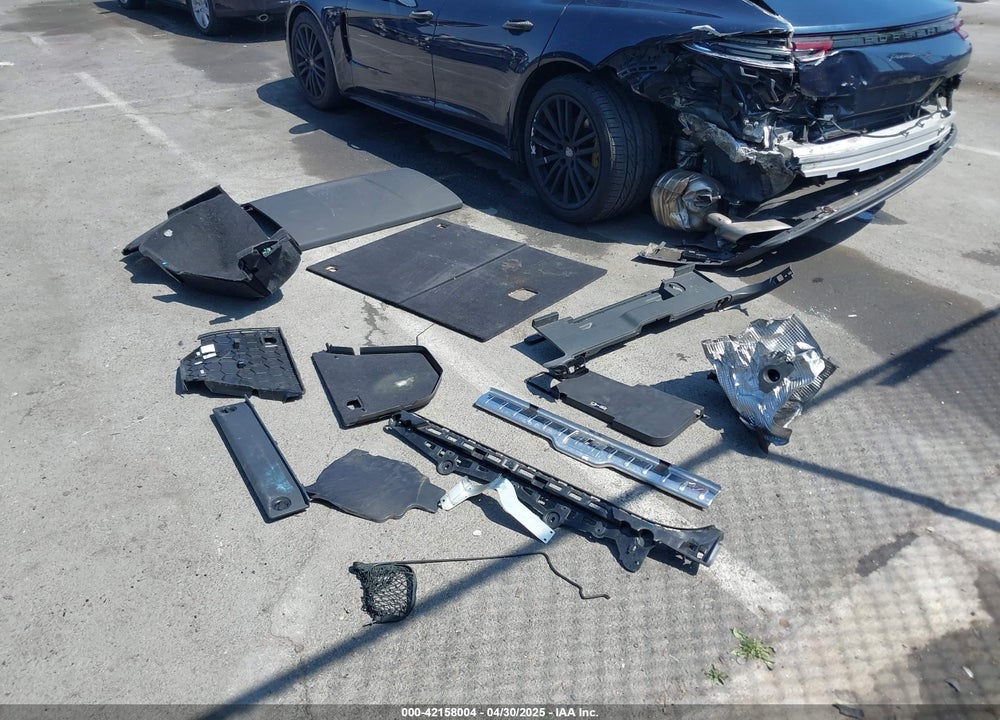 2018 PORSCHE PANAMERA 4 VIN: WP0AA2A74JL109361