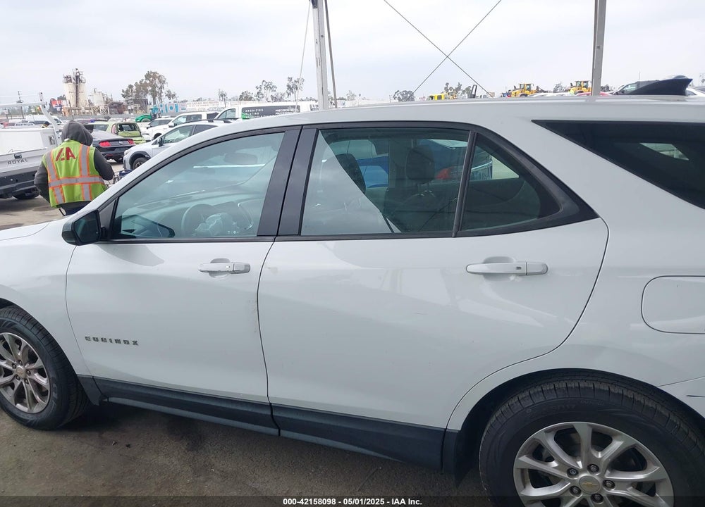 2018 CHEVROLET EQUINOX VIN: 2GNAXHEV1J6212103