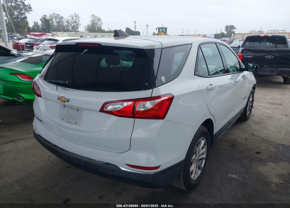 2018 CHEVROLET EQUINOX VIN: 2GNAXHEV1J6212103