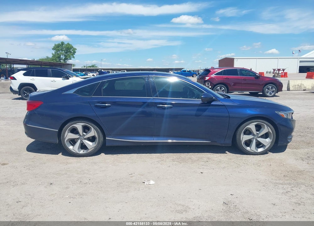 2018 HONDA ACCORD VIN: 1HGCV1F9XJA006105