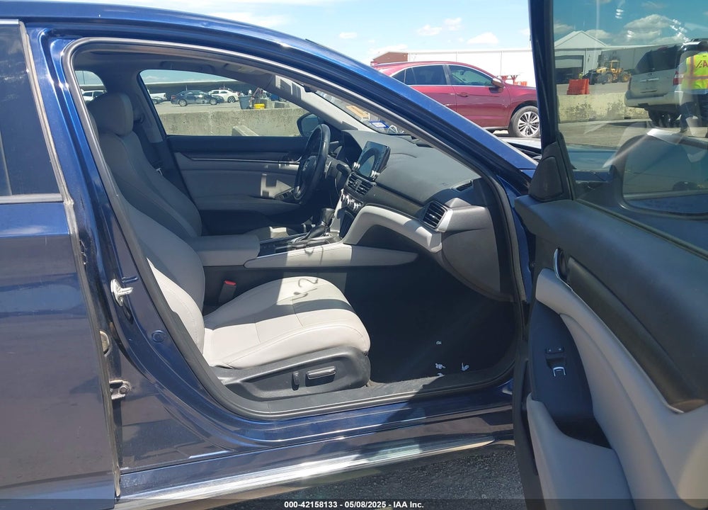 2018 HONDA ACCORD VIN: 1HGCV1F9XJA006105
