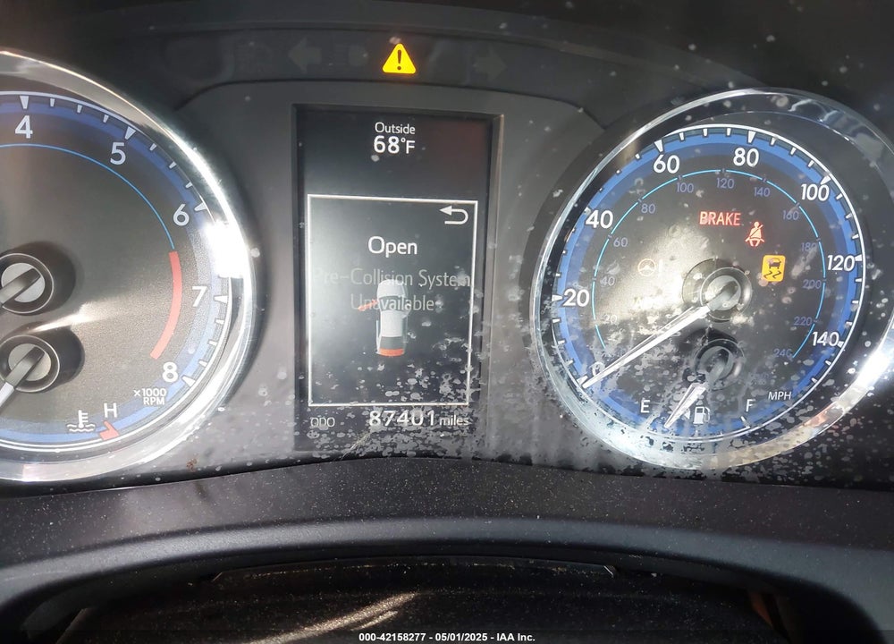 2018 TOYOTA COROLLA VIN: 5YFBURHE8JP817984