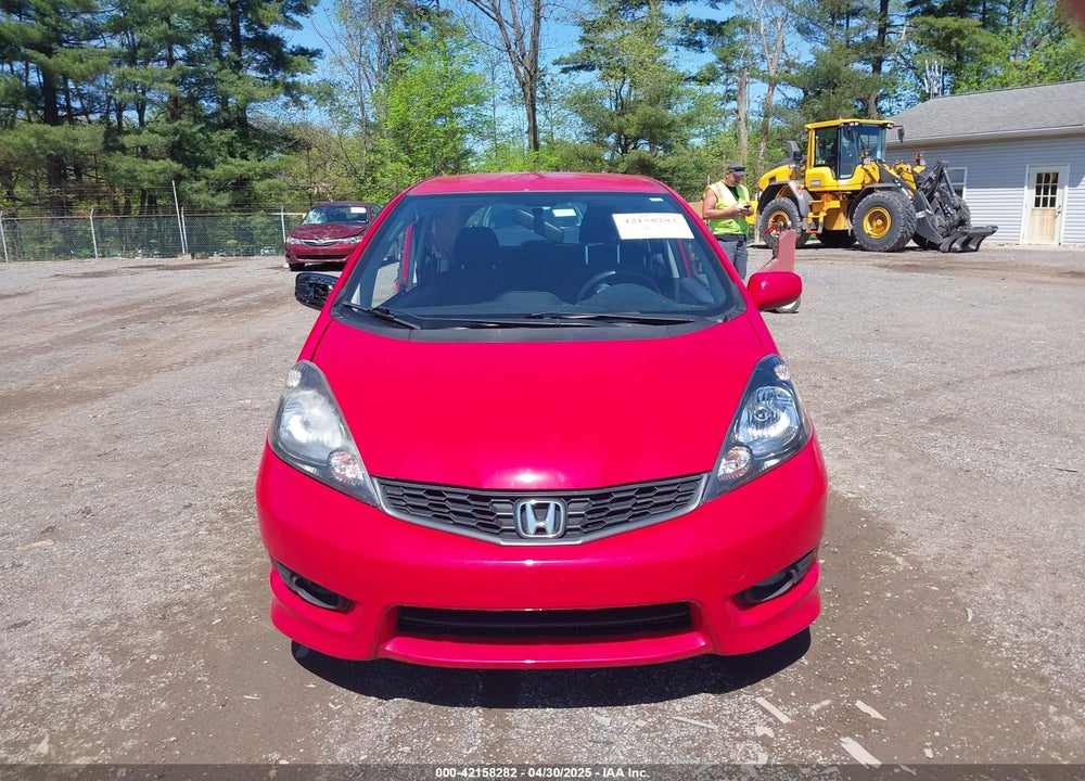 2013 HONDA FIT VIN: JHMGE8H57DC054722