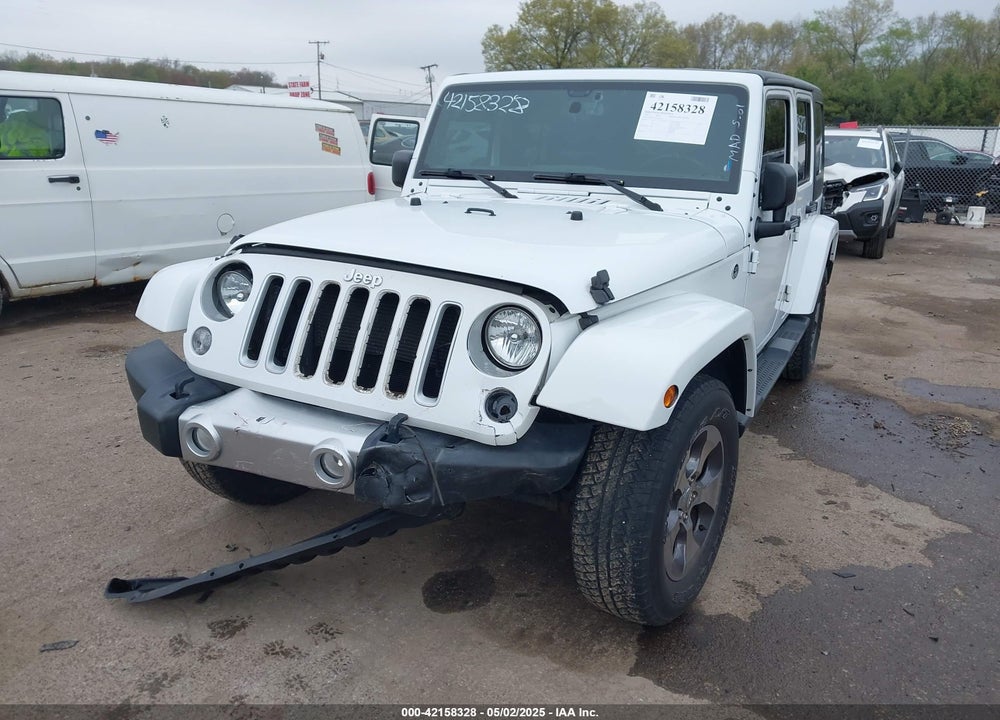 2016 JEEP WRANGLER UNLIMITED SAHARA VIN: 1C4HJWEG8GL345391