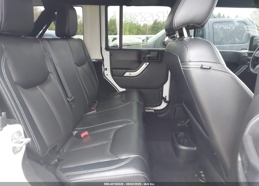 2016 JEEP WRANGLER UNLIMITED SAHARA VIN: 1C4HJWEG8GL345391
