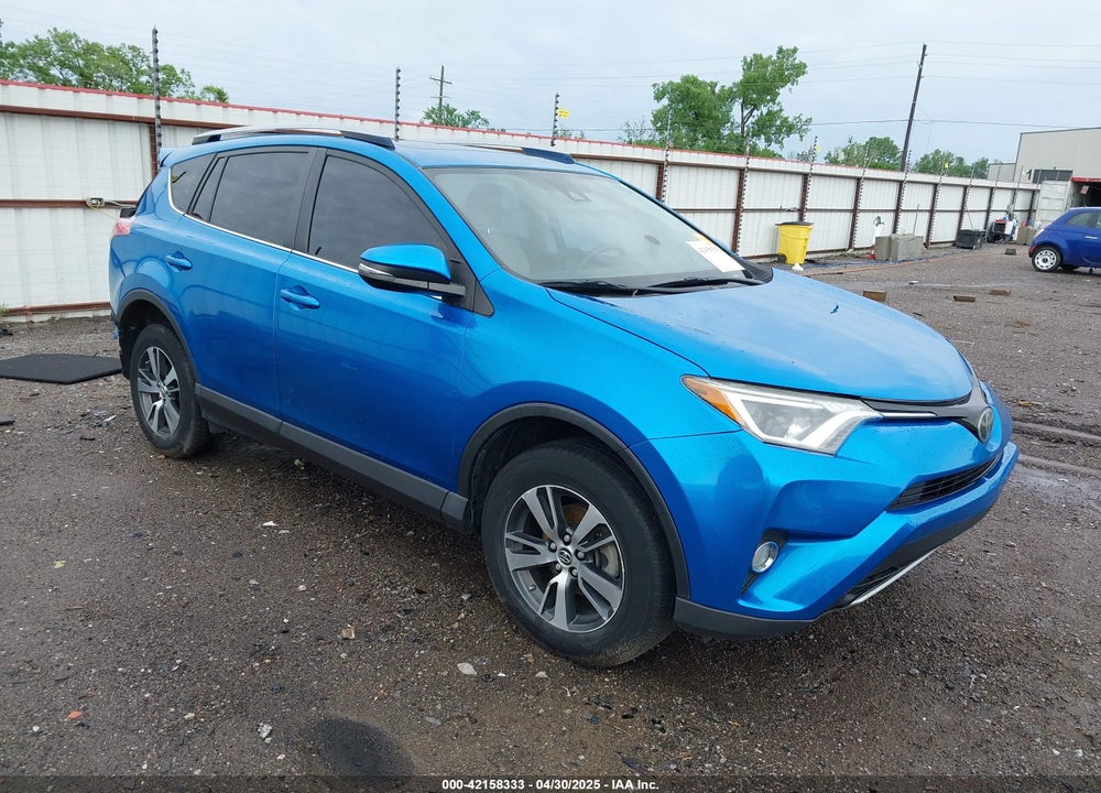 2017 TOYOTA RAV4 XLE VIN: JTMWFREV8HJ125187