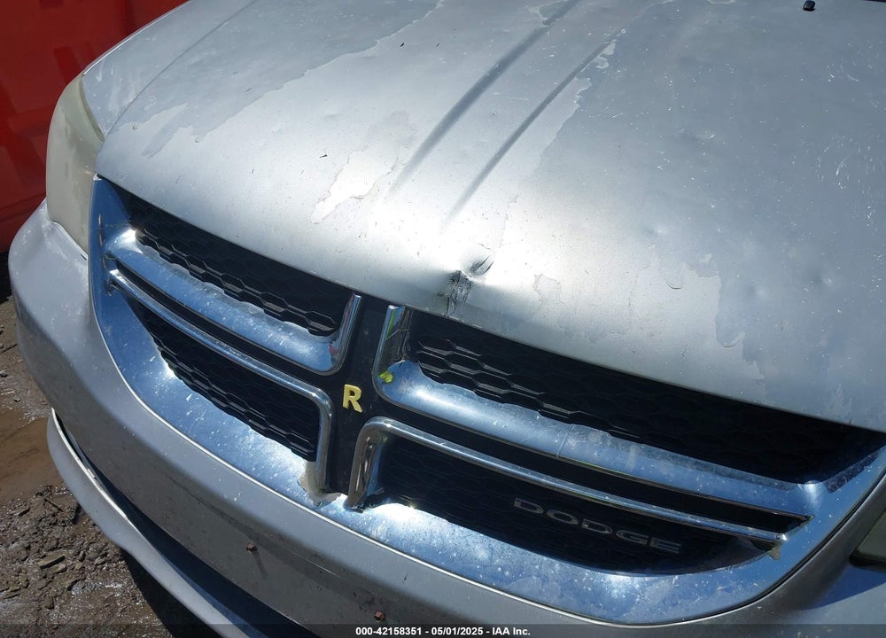 2011 DODGE GRAND CARAVAN VIN: 2D4RN4DG0BR685653