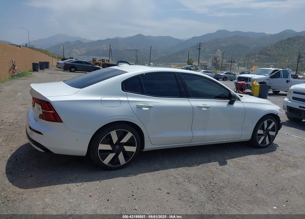 2025 VOLVO S60 PLUG-IN HYBRID T8 PLUS VIN: 7JRH60FC3SG368736