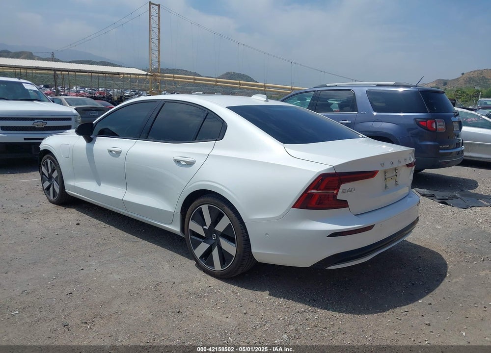 2025 VOLVO S60 PLUG-IN HYBRID T8 PLUS VIN: 7JRH60FC3SG368736