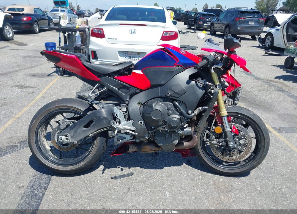2024 HONDA CBR1000 RR VIN: JH2SC7713RK700062